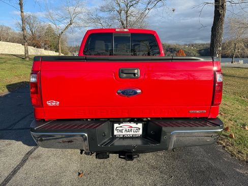 Used 2015 Ford F350 Lariat image 6