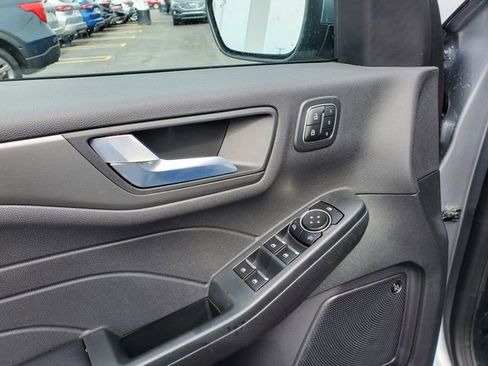 Used 2023 Ford Escape Active w/ Tech Pack #2 AWD/4WD image 10