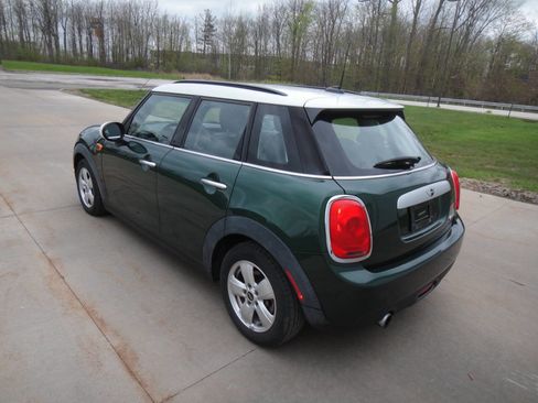Used 2015 MINI Cooper 4-Door Hardtop FWD image 16