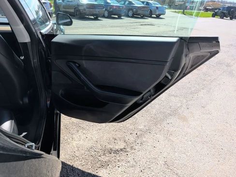 Used 2019 Tesla Model 3 Long Range image 20