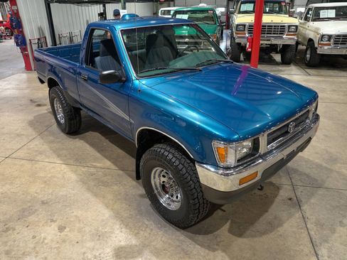 Used 1995 Toyota Pickup DX AWD/4WD image 14