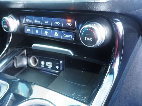 Used 2020 Kia Stinger GT-Line w/ Sun & Sound Package image 27