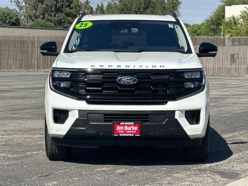 Certified 2025 Ford Expedition Active RWD image 8