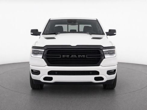 Used 2024 RAM 1500 Laramie AWD/4WD image 8