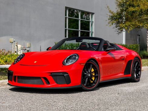 Used 2019 Porsche 911 Speedster RWD image 17