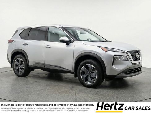Used 2025 Nissan Rogue SV AWD/4WD image 1