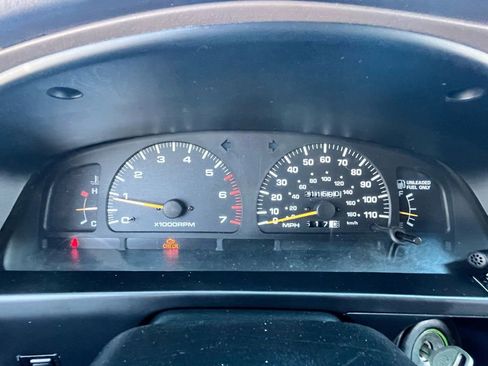 Used 1997 Toyota 4Runner Limited image 12