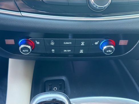 Used 2018 Buick Enclave Essence w/ Trailering Package AWD/4WD image 24