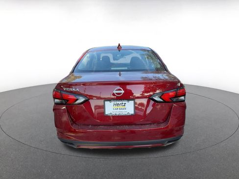 Used 2025 Nissan Versa SV image 14