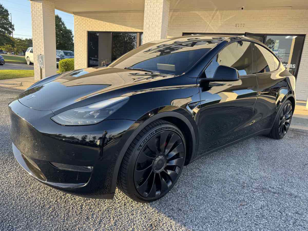 Used 2022 Tesla Model Y Performance AWD/4WD image 2