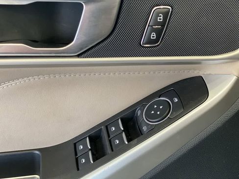 Used 2023 Ford Explorer XLT w/ Equipment Group 202A image 14