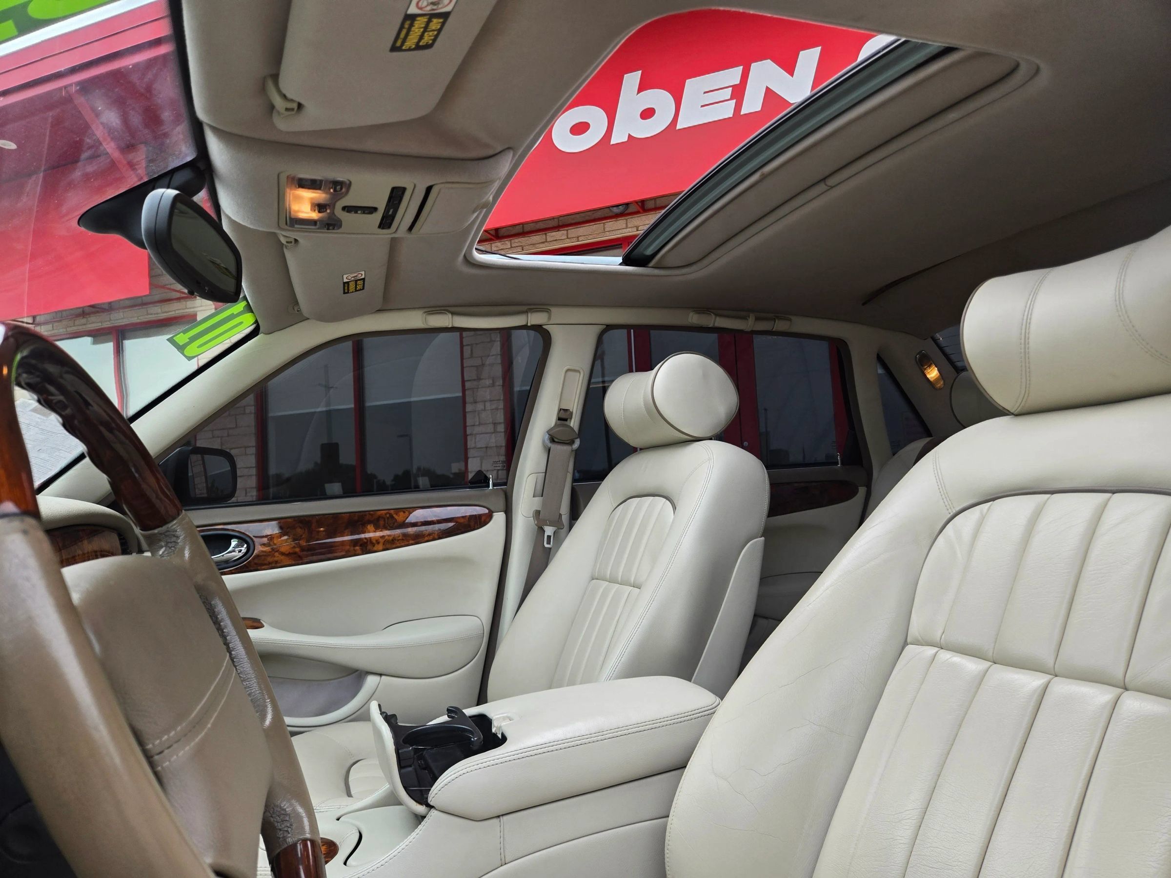 Used 2001 Jaguar XJ8 RWD image 12