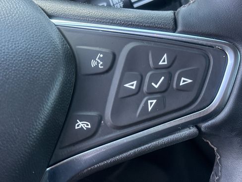 Used 2024 Chevrolet Equinox LT FWD image 21