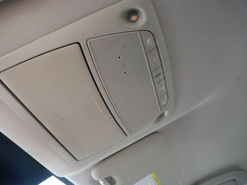 Used 2021 Nissan Rogue Sport S image 30