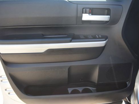 Used 2021 Toyota Tundra SR5 w/ SR5 Upgrade Package image 15