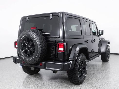 Used 2023 Jeep Wrangler Unlimited w/ Sun & Screen Package AWD/4WD image 8