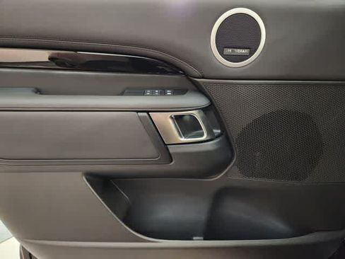 New 2026 Land Rover Discovery S AWD/4WD image 23