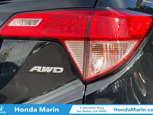 Used 2016 Honda HR-V LX image 33