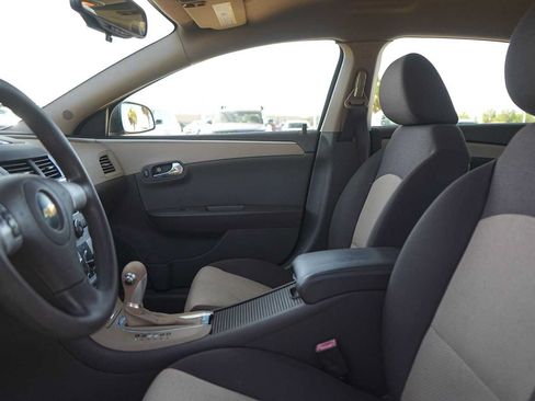 Used 2010 Chevrolet Malibu LS FWD image 11