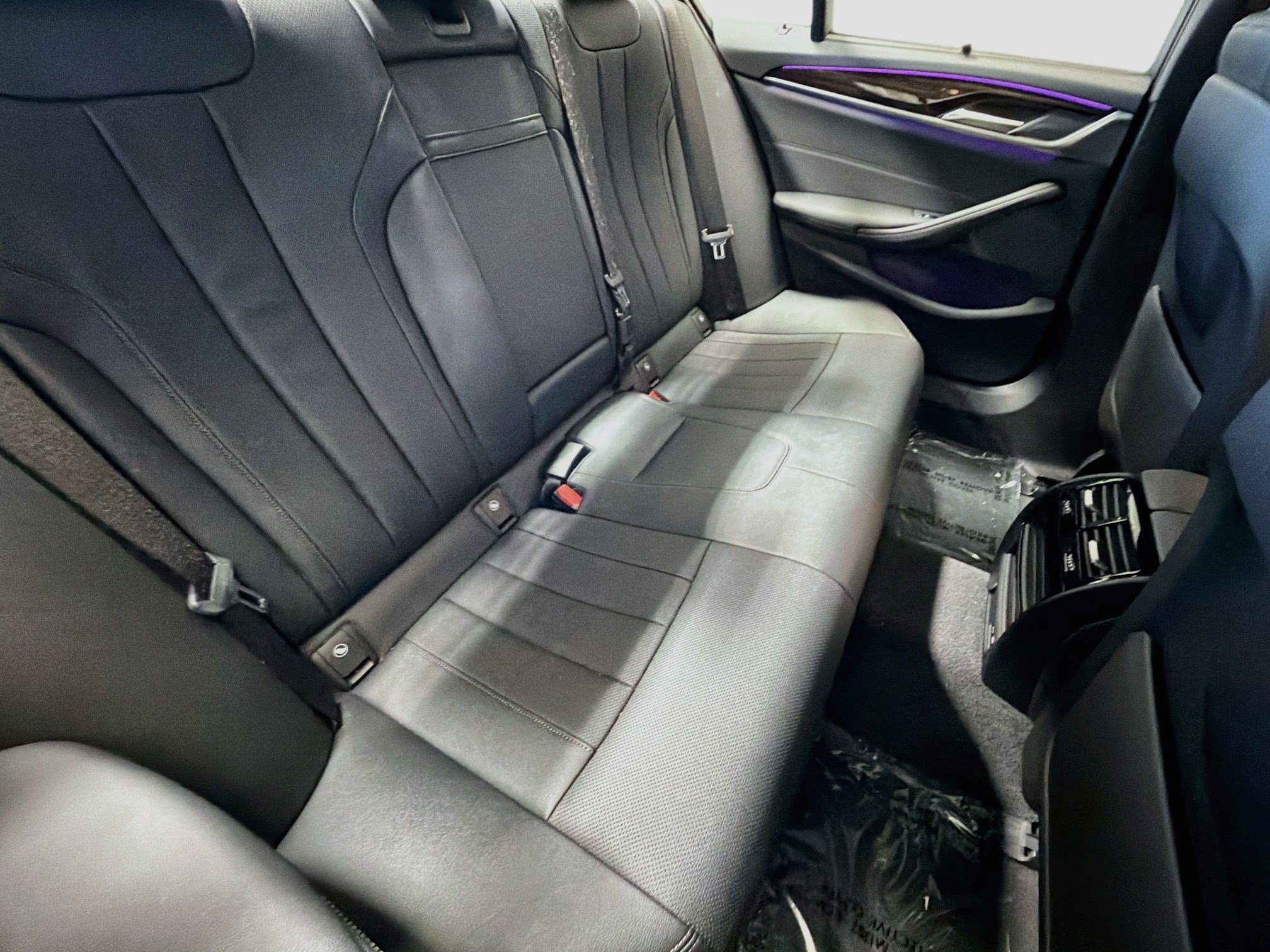 Used 2022 BMW 530i w/ M Sport Package RWD image 14