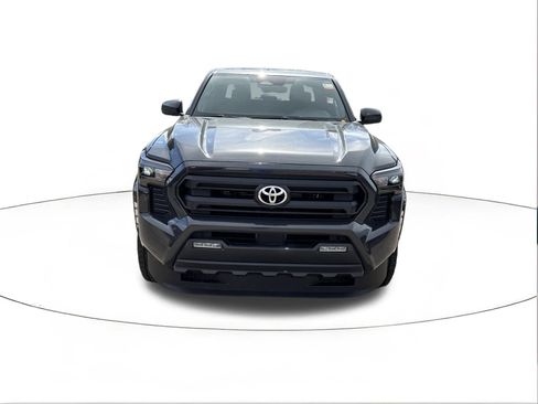 Used 2025 Toyota Tacoma SR5 image 8