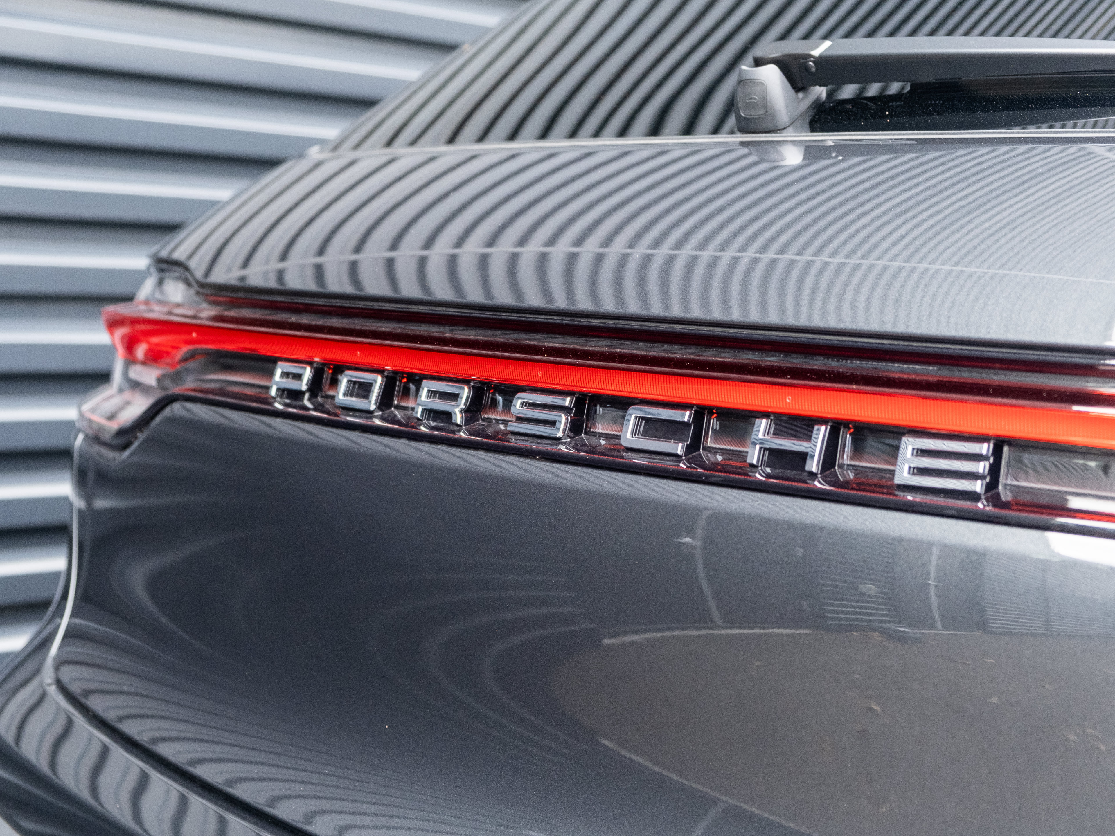 Certified 2026 Porsche Macan AWD/4WD image 17