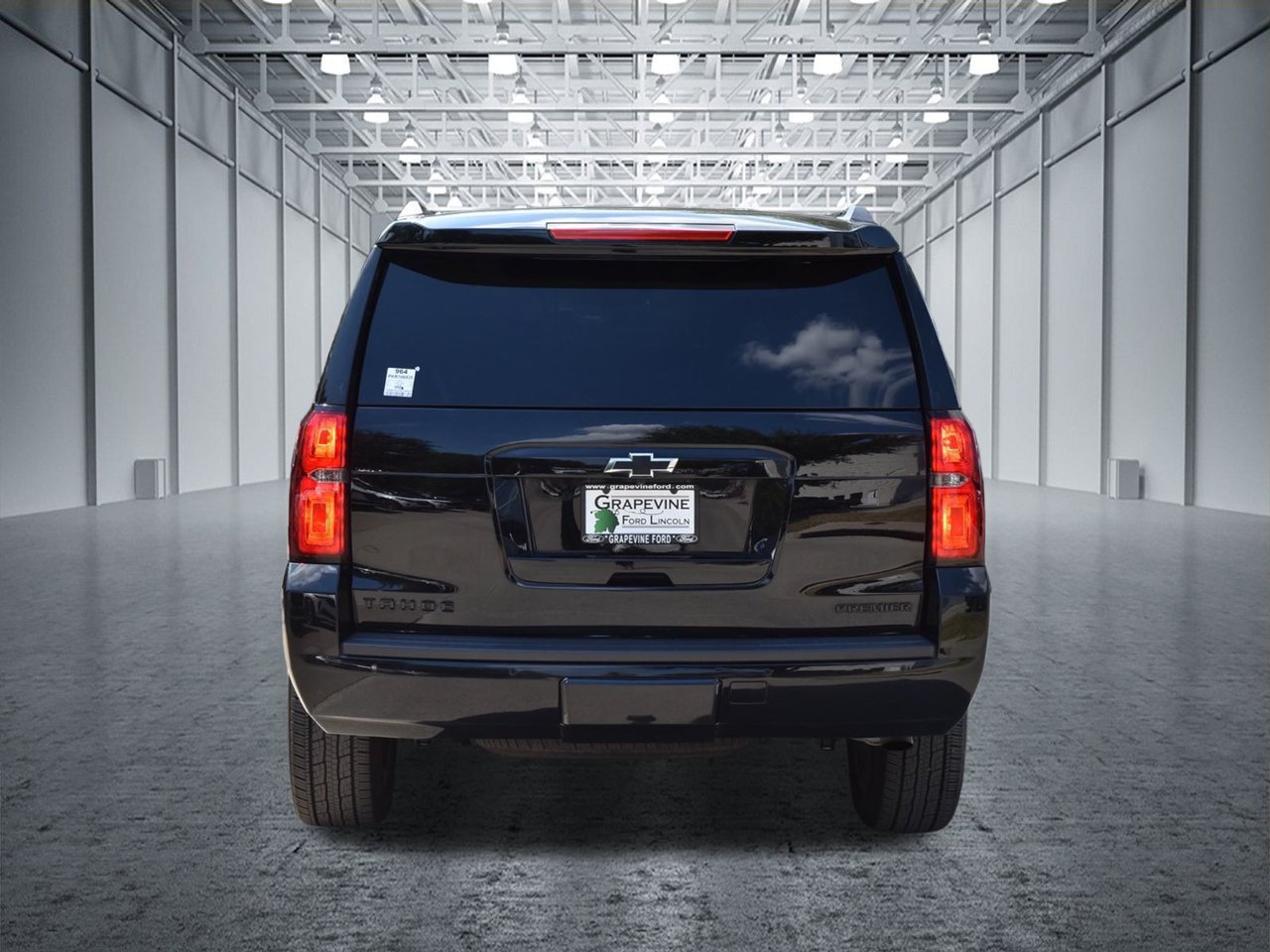 Used 2019 Chevrolet Tahoe Premier AWD/4WD image 9