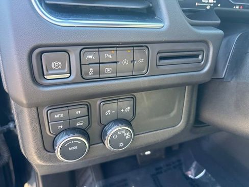Used 2022 Chevrolet Tahoe LT w/ Luxury Package AWD/4WD image 9