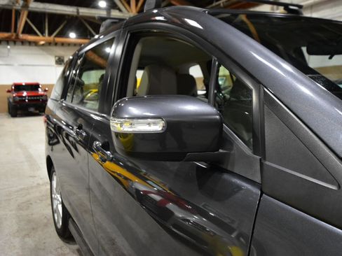 Used 2014 MAZDA MAZDA5 Touring image 45