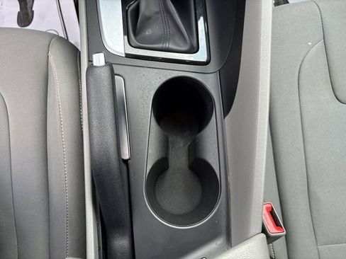 Used 2024 Hyundai Elantra SEL image 36