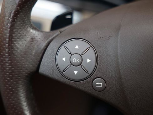 Used 2010 Mercedes-Benz E 350 Coupe image 26