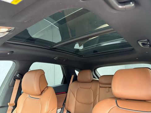 New 2026 Genesis GV70 2.5T Advanced image 16