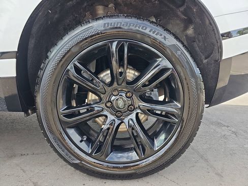 Used 2023 Land Rover Range Rover Velar R-Dynamic S image 37