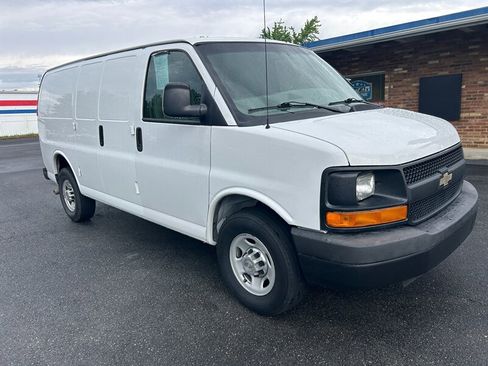 Used 2013 Chevrolet Express 2500 RWD image 1