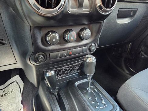 Used 2016 Jeep Wrangler Sport image 22