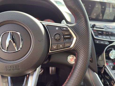 Used 2025 Acura RDX A-Spec image 17