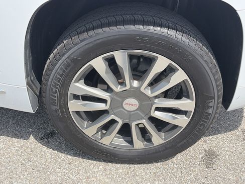 Used 2016 GMC Terrain Denali AWD/4WD image 9