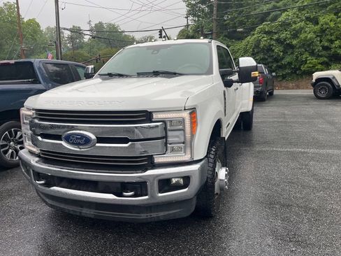 Used 2018 Ford F350 King Ranch w/ King Ranch Ultimate Package AWD/4WD image 5