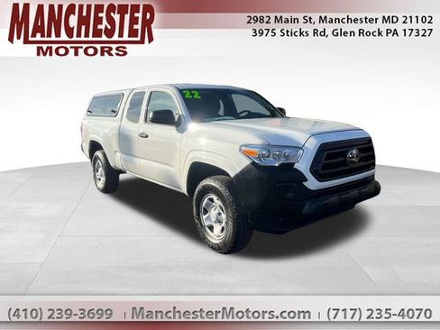 Used 2022 Toyota Tacoma SR image 1