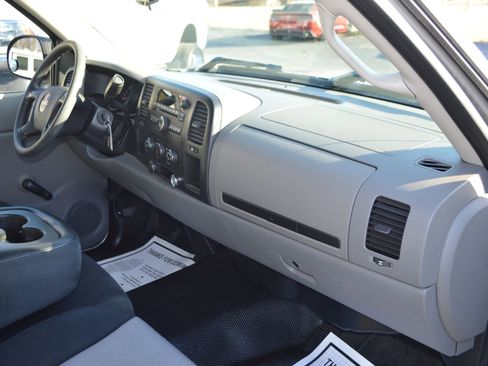 Used 2008 GMC Sierra 1500 W/T w/ SL Package image 14