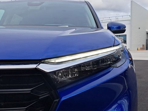 Used 2023 Honda CR-V EX image 5