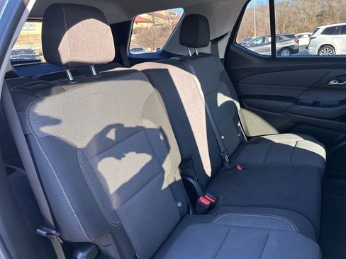 Used 2020 Chevrolet Traverse LT image 47