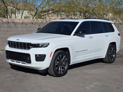 Certified 2022 Jeep Grand Cherokee L Overland image 5