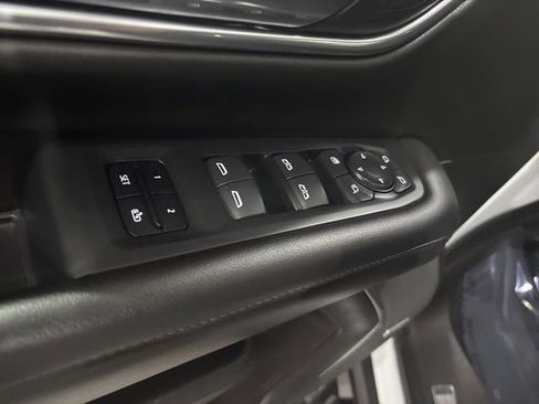 Used 2021 Chevrolet Tahoe Z71 w/ Z71 Off-Road Package image 16