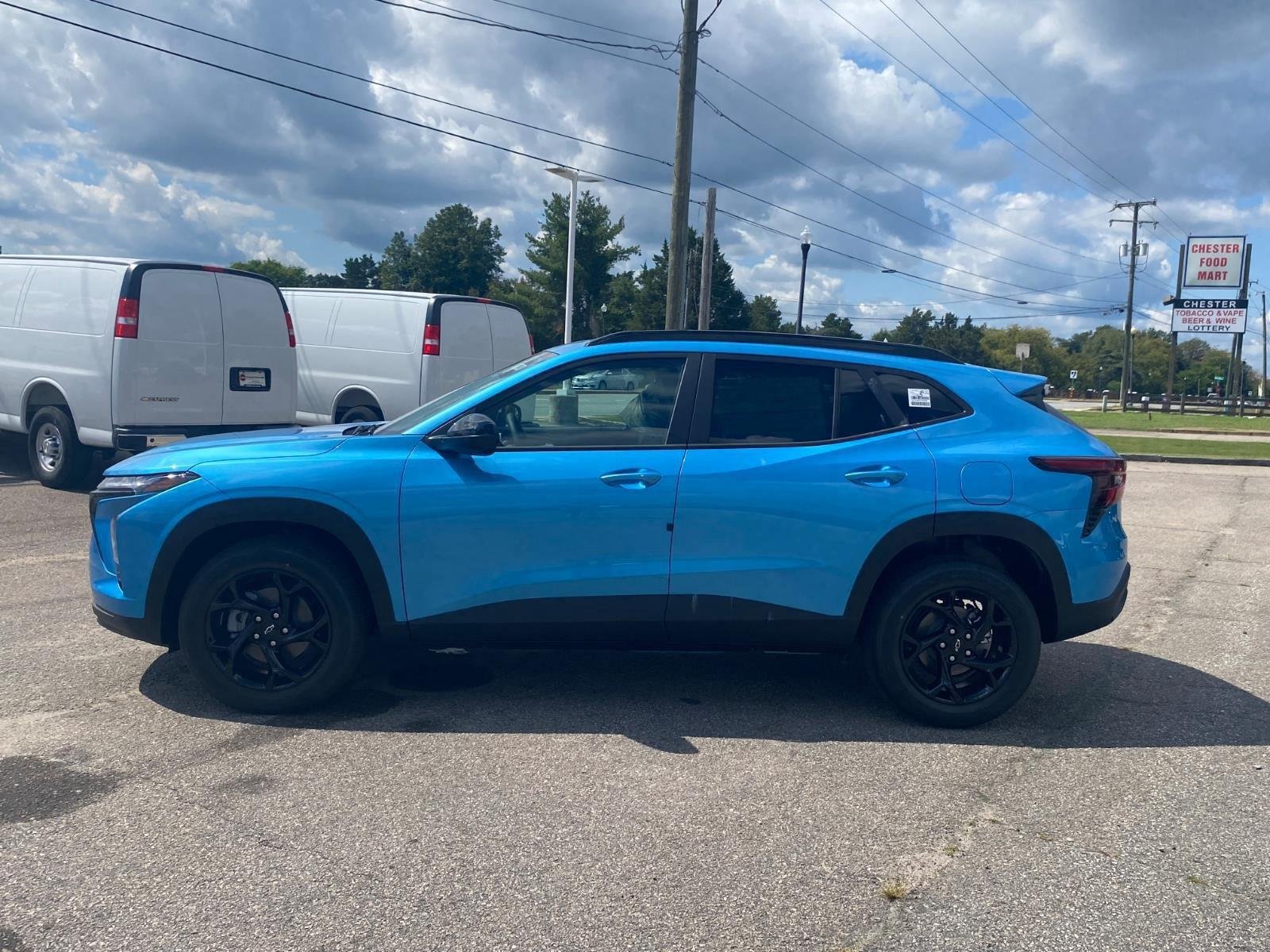 New 2026 Chevrolet Trax LT w/ Driver Confidence Package FWD image 3