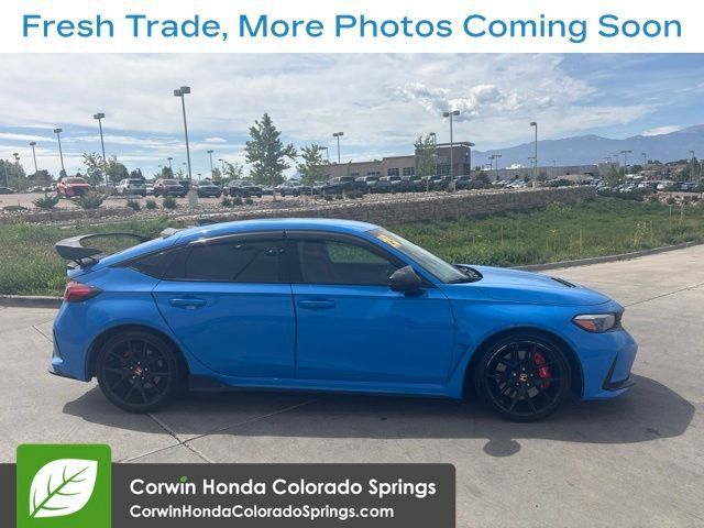 Used 2025 Honda Civic Type R image 2