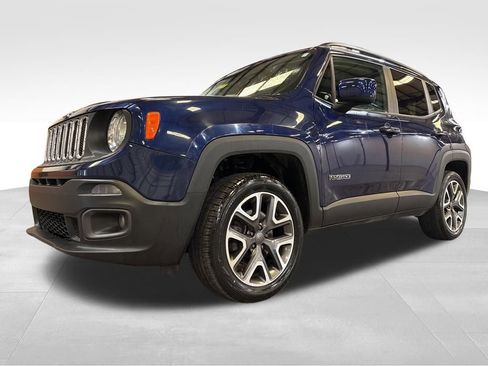 Used 2017 Jeep Renegade Latitude w/ Cold Weather Group image 10