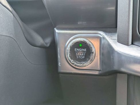 Used 2022 Ford F150 Lariat w/ FX4 Off-Road Package AWD/4WD image 28