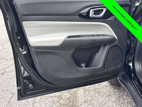 Used 2023 Jeep Compass Limited w/ Elite Group AWD/4WD image 9