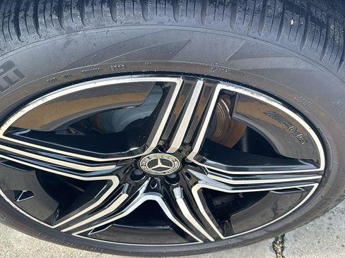 Used 2024 Mercedes-Benz GLE 350 4MATIC image 11